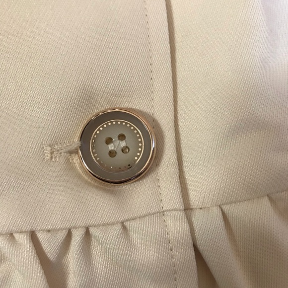 Beautiful Ivory Ruffle Trench 1 medium - Picture 8 of 8